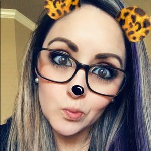 Meet your Posher, Becky